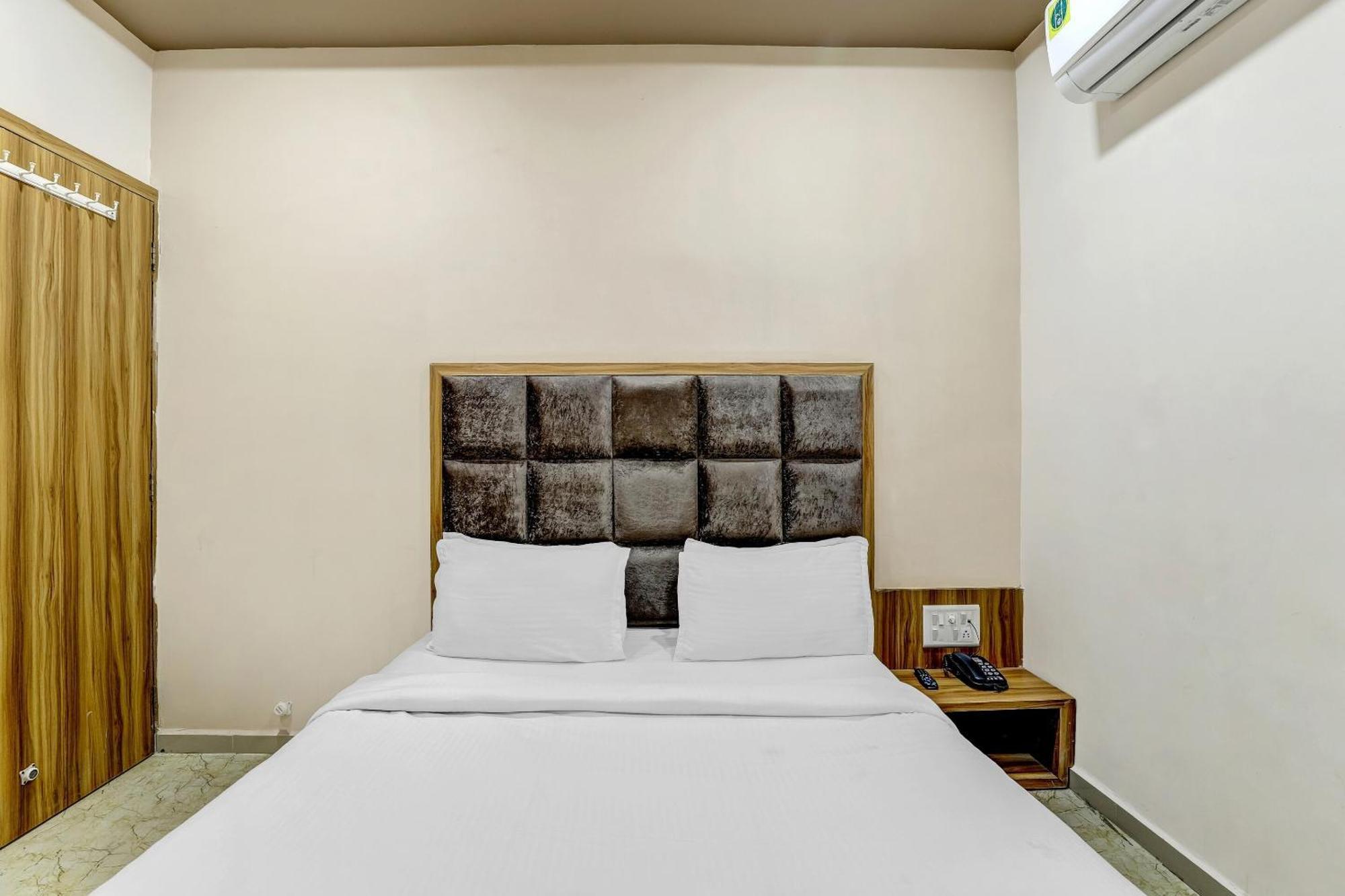 Capital O Maple View Otel Naroda Dış mekan fotoğraf