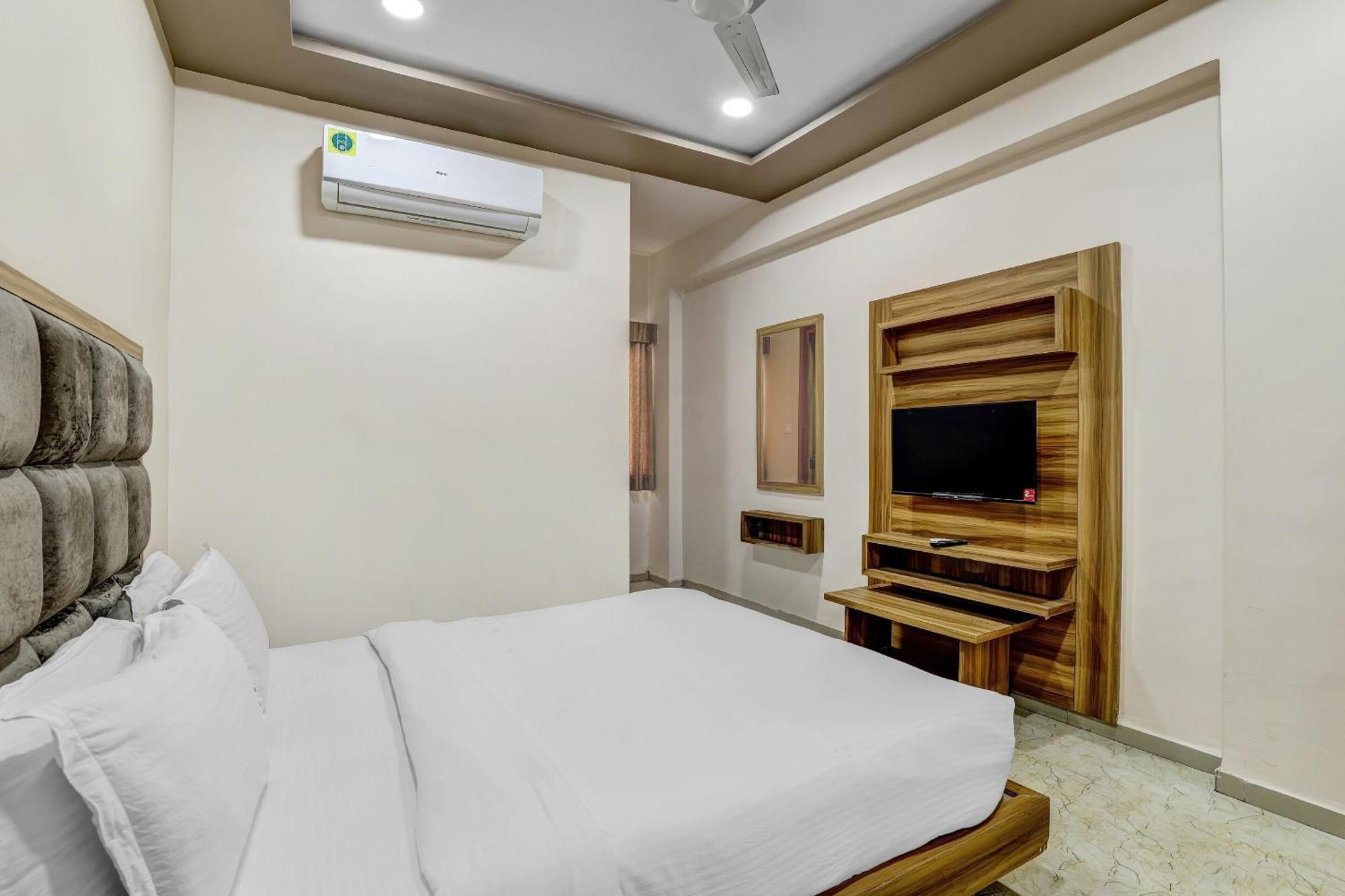 Capital O Maple View Otel Naroda Dış mekan fotoğraf