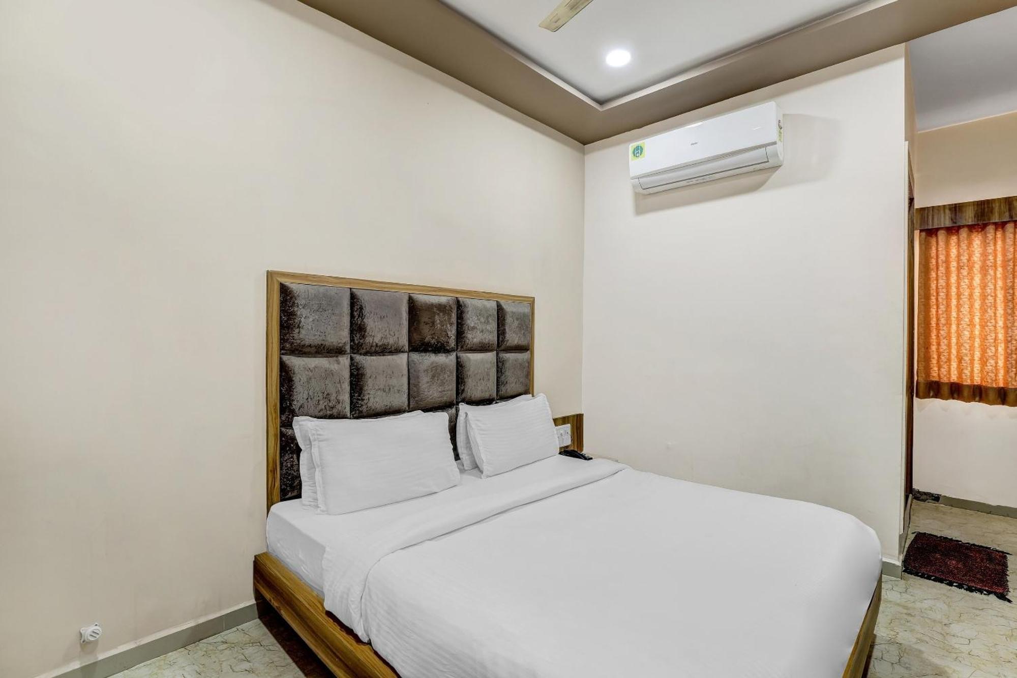 Capital O Maple View Otel Naroda Dış mekan fotoğraf
